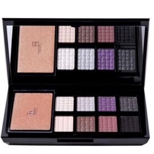Doucce Eyeshadow Palette